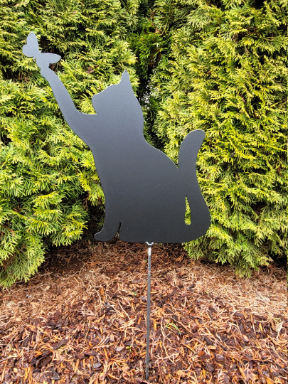 Metal Art Garden Cat with Butterfly Stake Decoration, Garden Yard Art, Hand Made Spring Garden Decoration, Outdoor Garden Decor His Her Gift