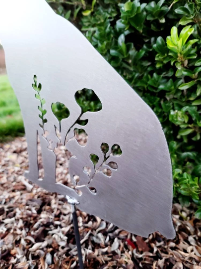 Floral Labrador Sitting Metal Wall Decor