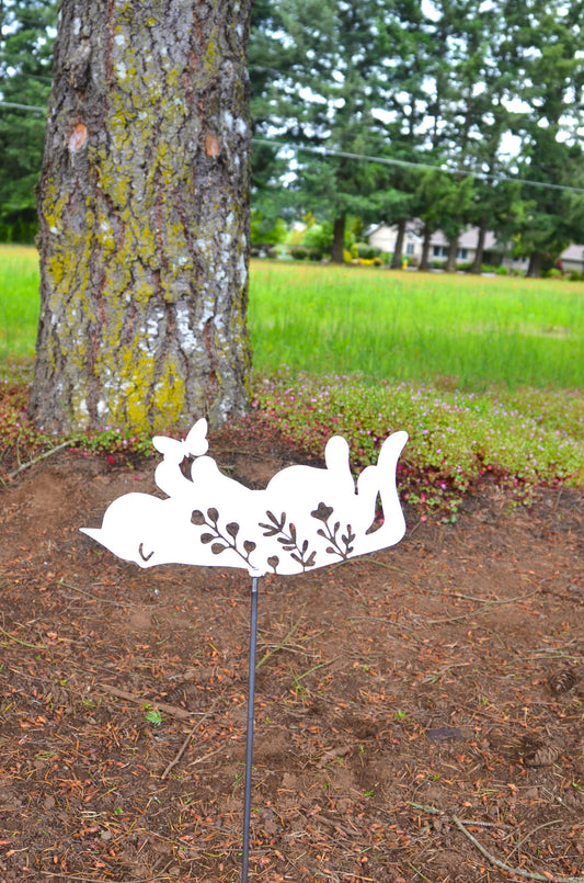 Metal Art Floral Garden Cat Stake Decoration , Garden Art, Yard Art, Hand Made, Spring Garden Decoration, Outdoor Garden Decor Stake Attached(12" Stake Detachable)